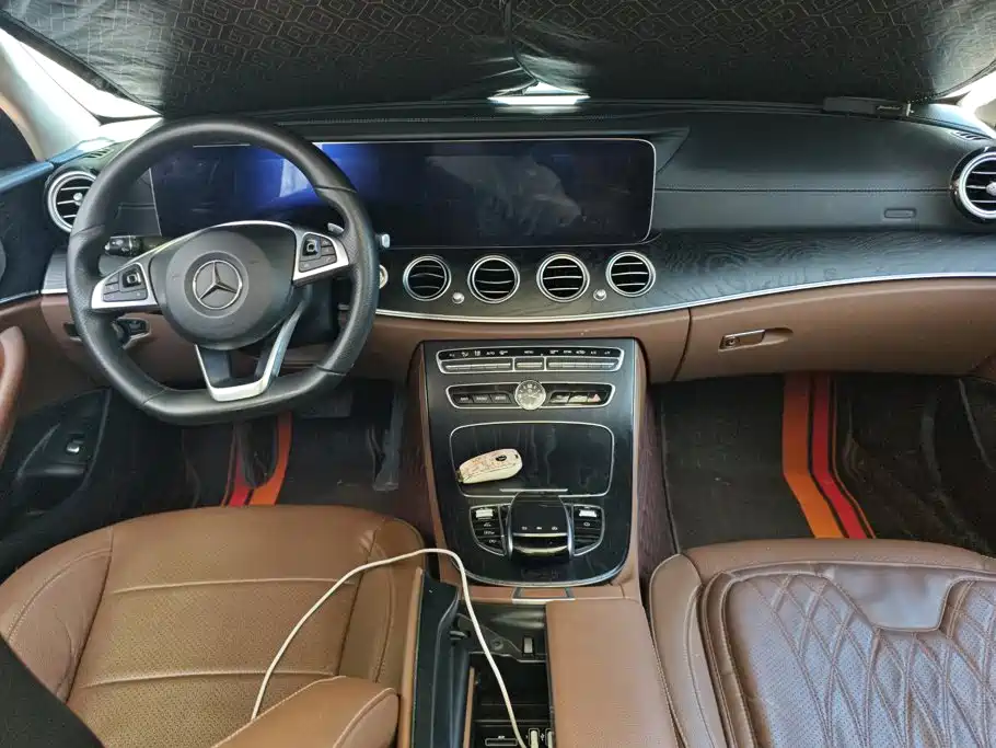 Mercedes-Benz E-Class 2018 — фото 12