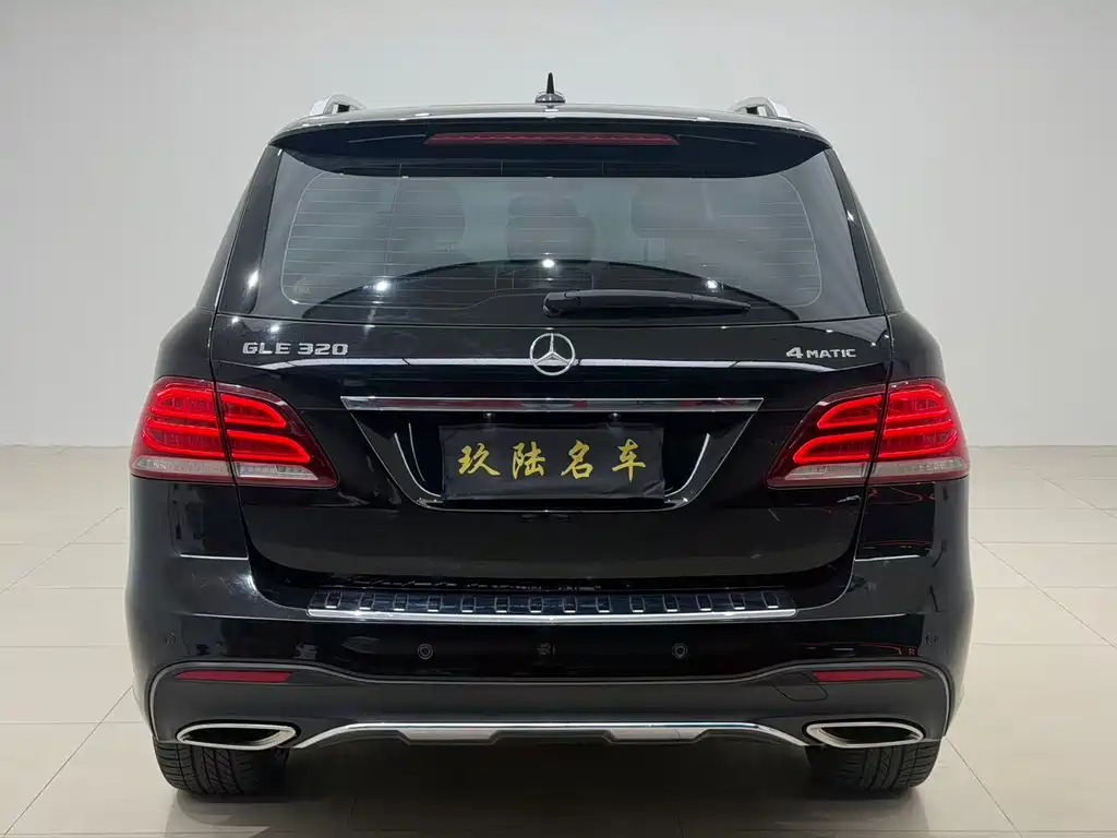Mercedes-Benz GLE 2017 — фото 13