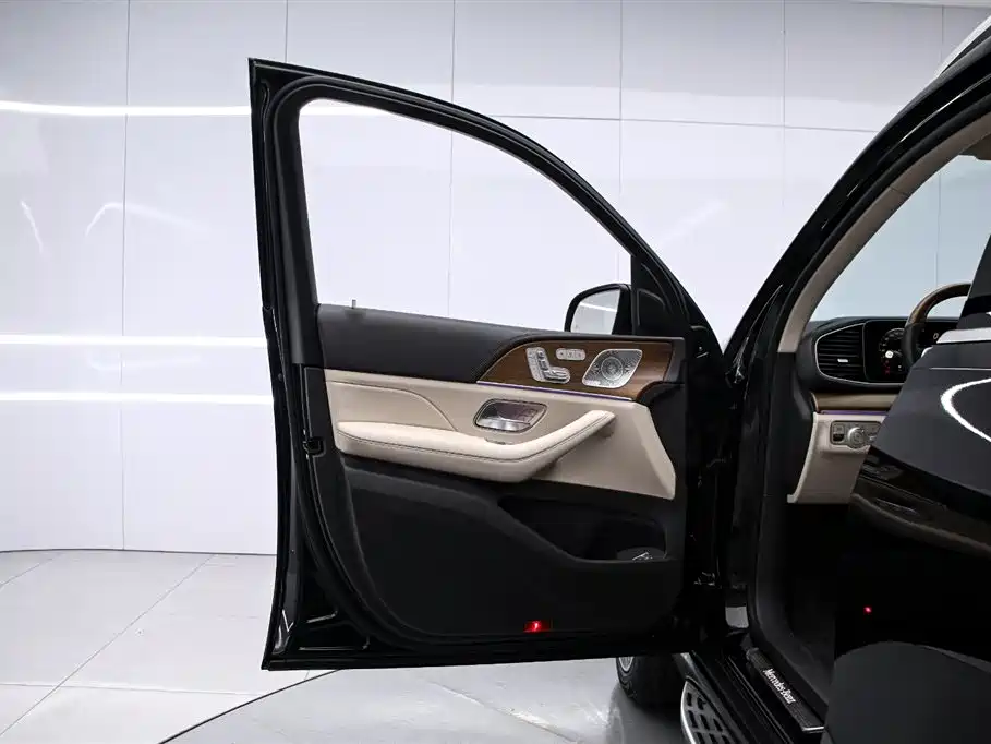 Mercedes-Benz GLS 2020 — фото 11