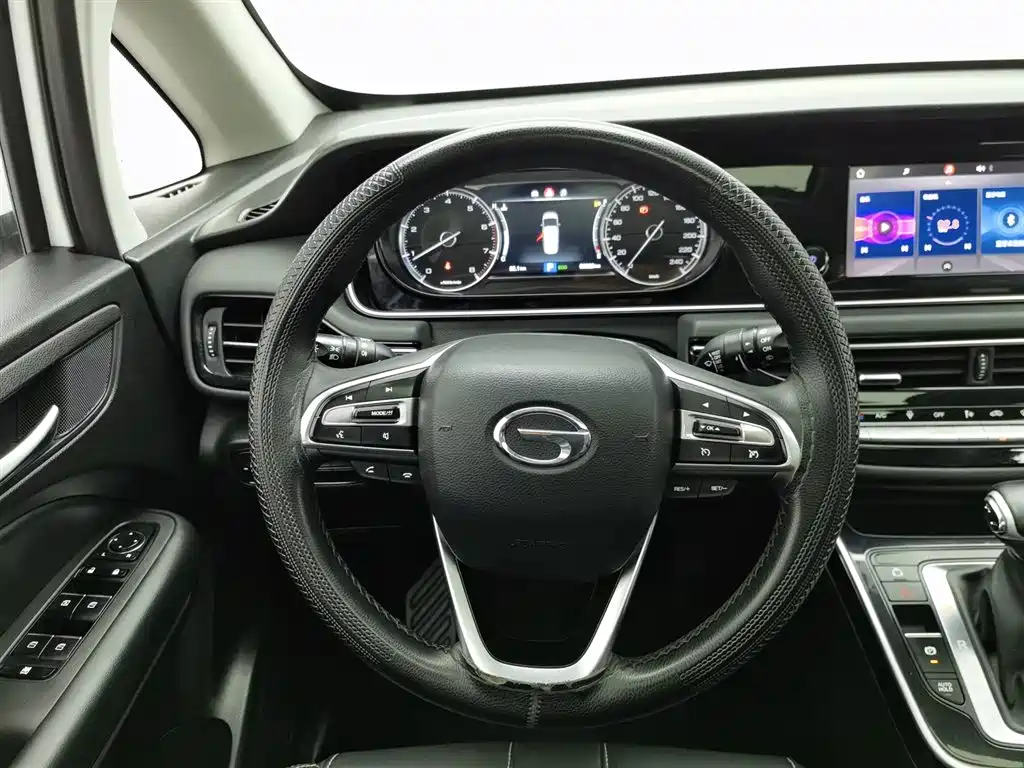 GAC Motor Trumpchi M6 2021 — фото 11