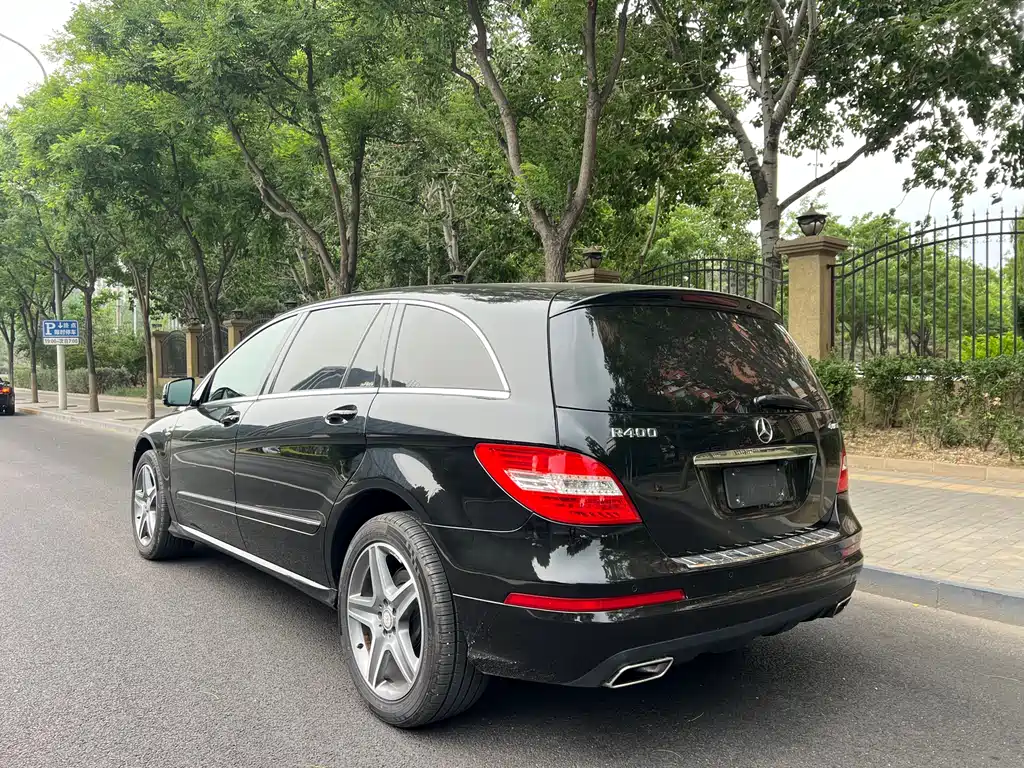 Mercedes-Benz R-Class 2017 — фото 15