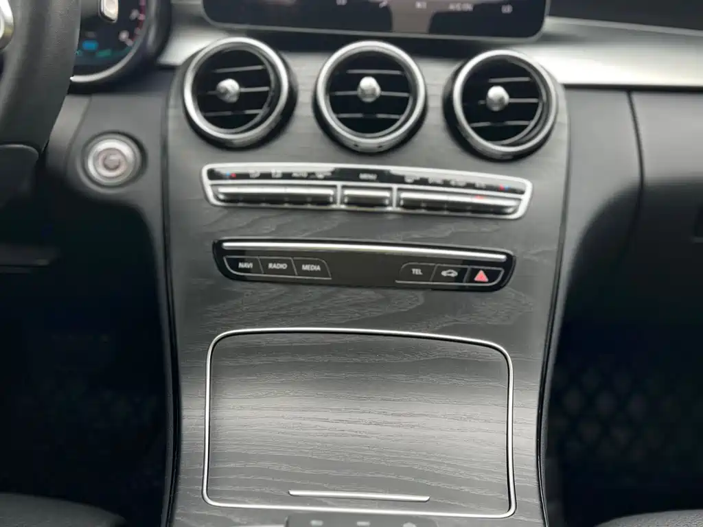 Mercedes-Benz C-Class 2019 — фото 14