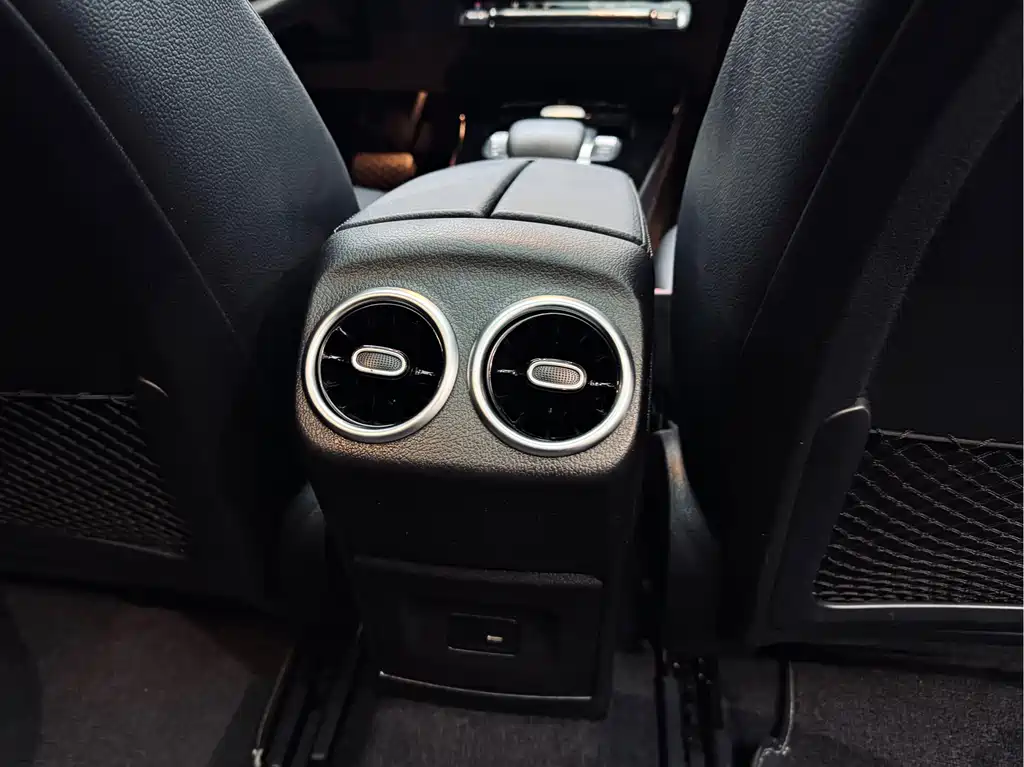 Mercedes-Benz A-Class 2022 — фото 19