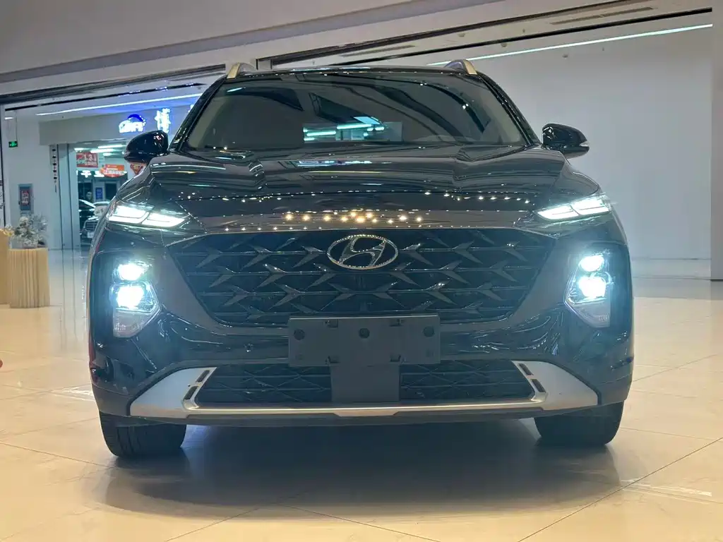 Hyundai Santa Fe 2023 — фото 2