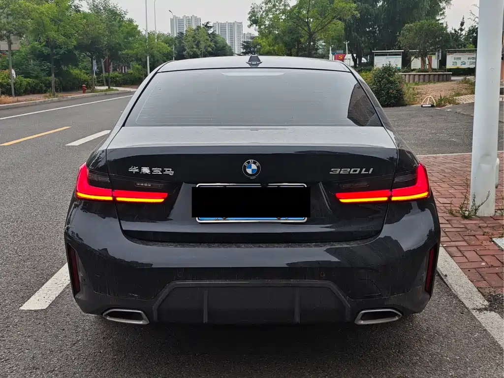 BMW 3 Series 2024
