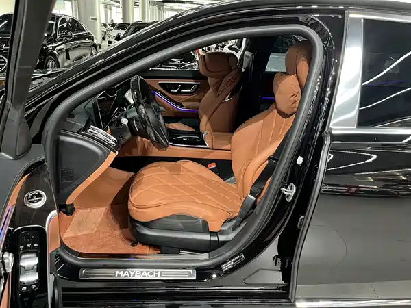 Mercedes-Benz Maybach S-Class 2025