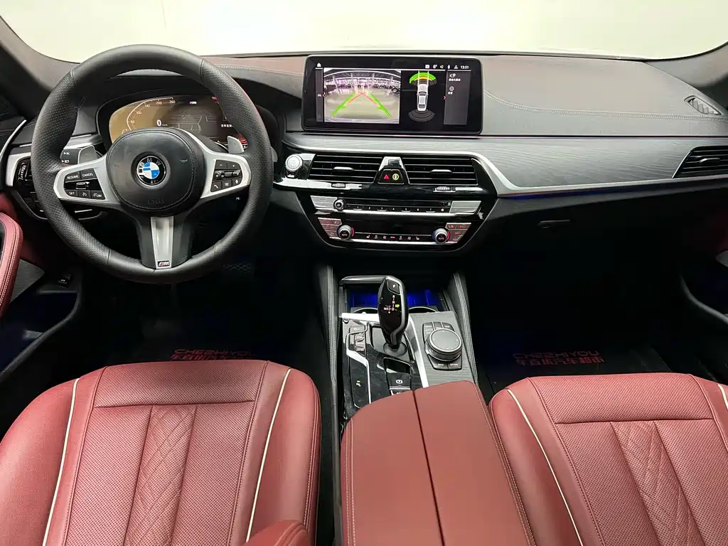 BMW 5 Series 2022 — фото 12