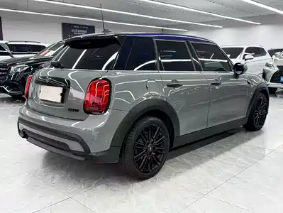 MINI MINI 2022