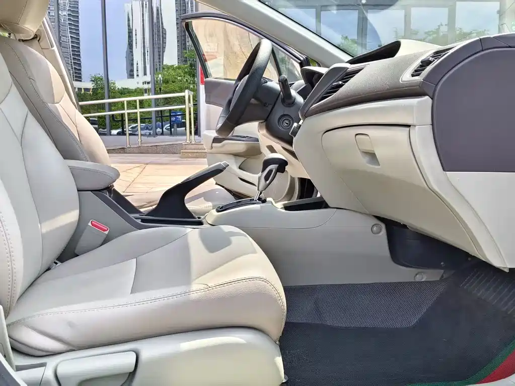 Honda Civic 2014 — фото 12