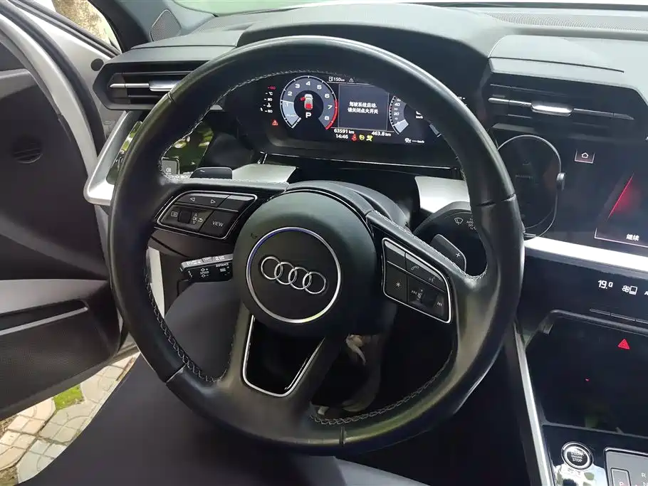 Audi A3 2023 — фото 15