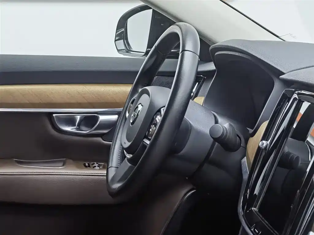 Volvo S90 2019 — фото 22