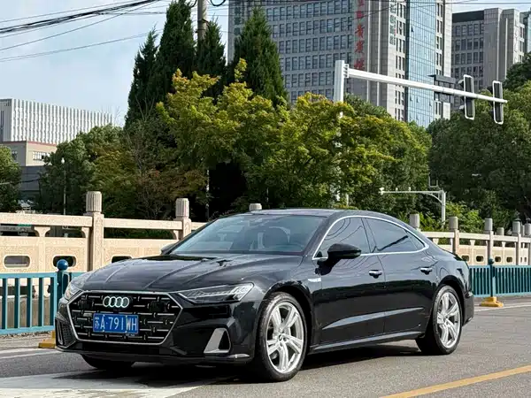 Audi A7L 2023