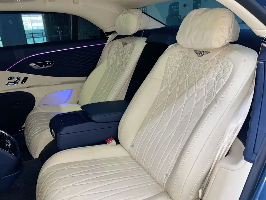 Bentley Flying Spur 2020 — фото 23