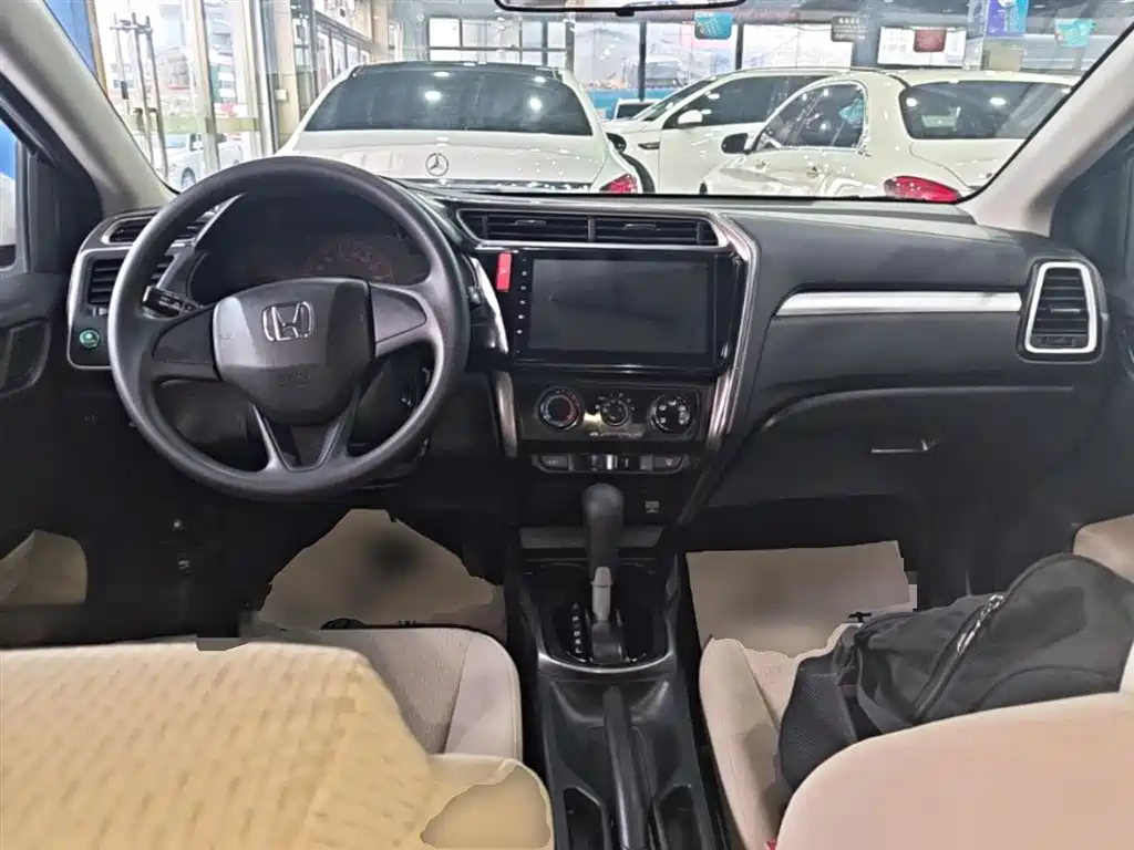 Honda Greiz 2017 — фото 10
