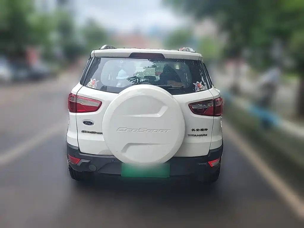 Ford Ecosport 2015 — фото 4