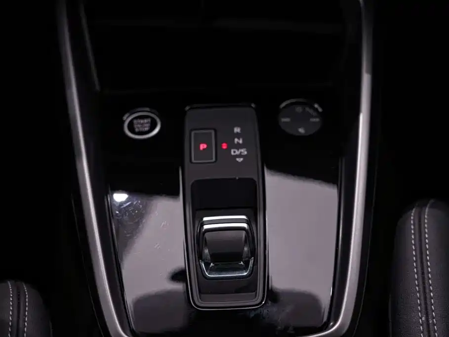 Audi A3 2023 — фото 14
