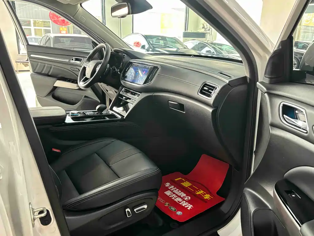 GAC Motor Trumpchi GS8 2020 — фото 10