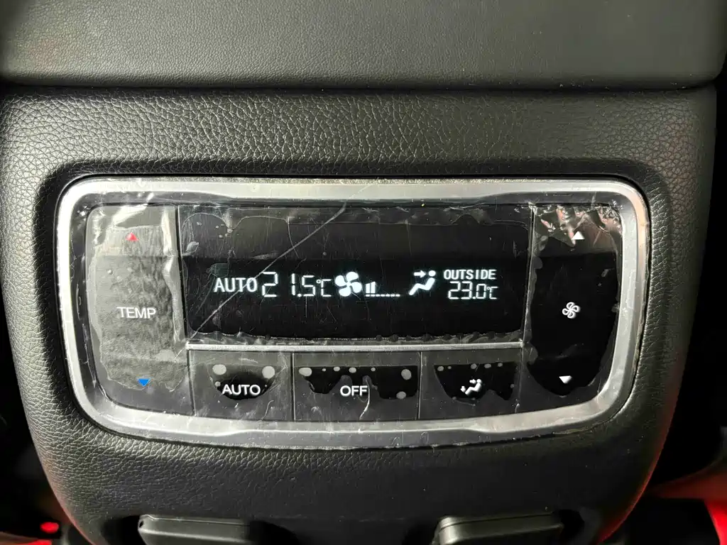 GAC Motor Trumpchi GS8 2020 — фото 12