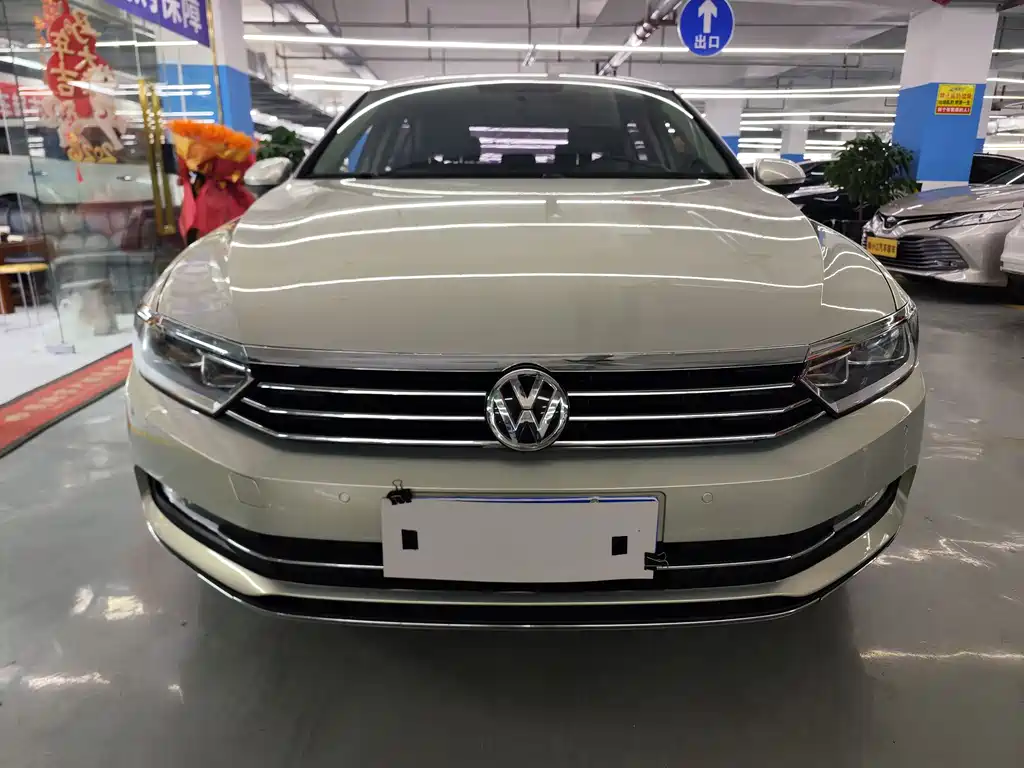Volkswagen Magotan 2017 — фото 2