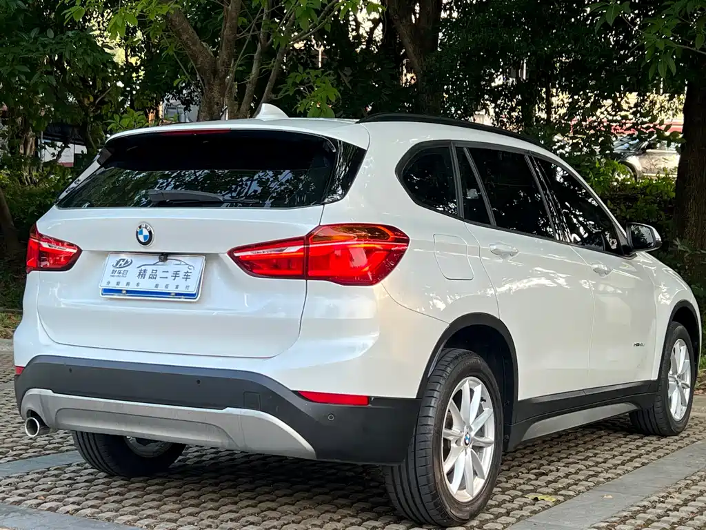 BMW X1 2017 — фото 7