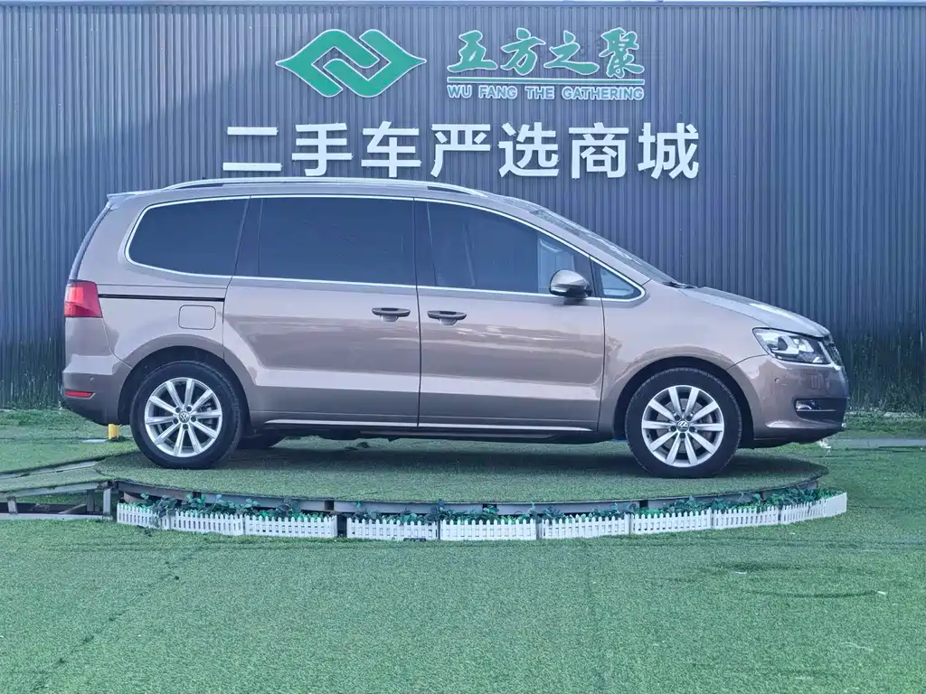 Volkswagen Sharan 2016 — фото 5