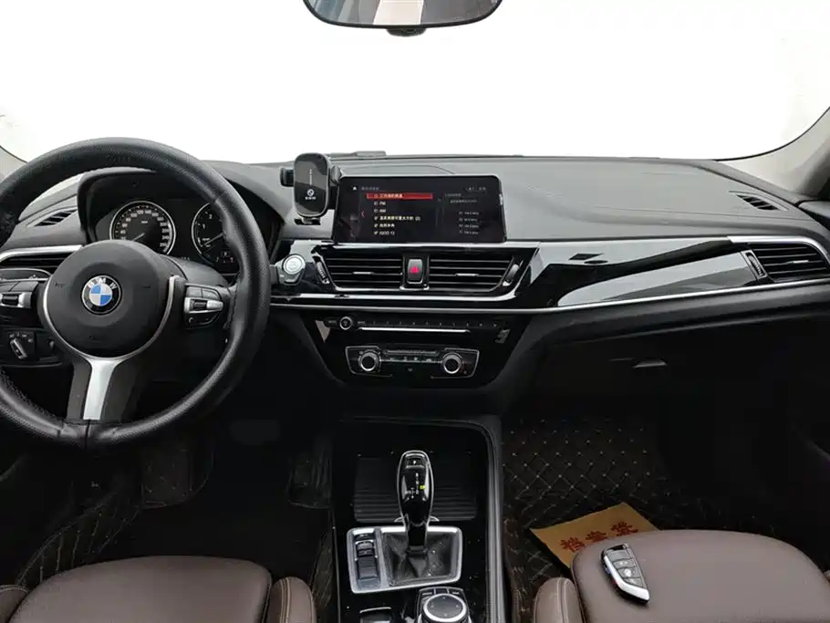 BMW 1 Series 2020 — фото 13