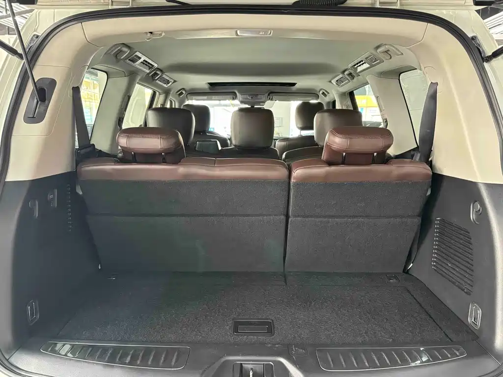 Nissan Patrol 2019 — фото 17