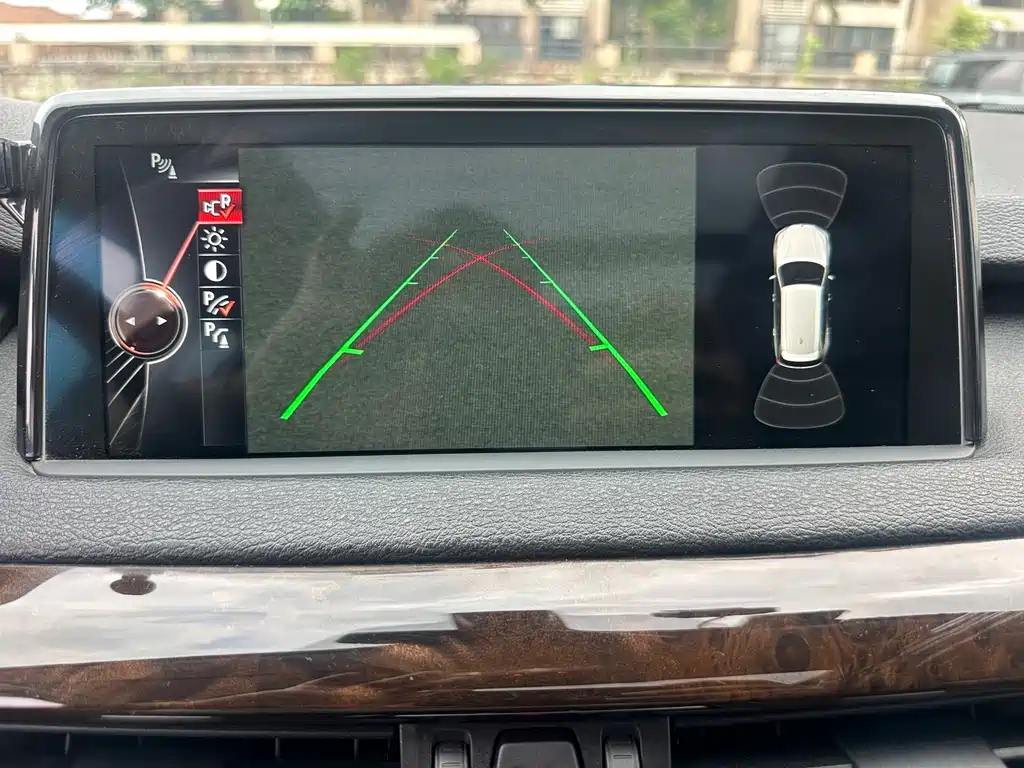 BMW X5 2015 — фото 12