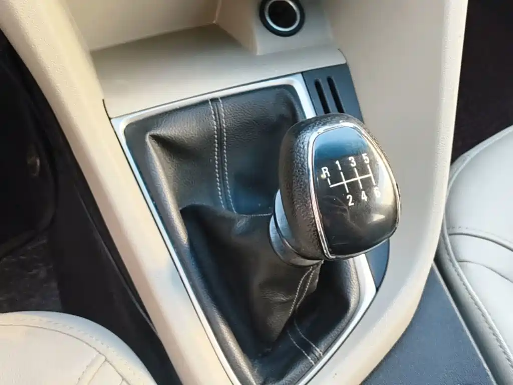 Buick Excelle 2018 — фото 14
