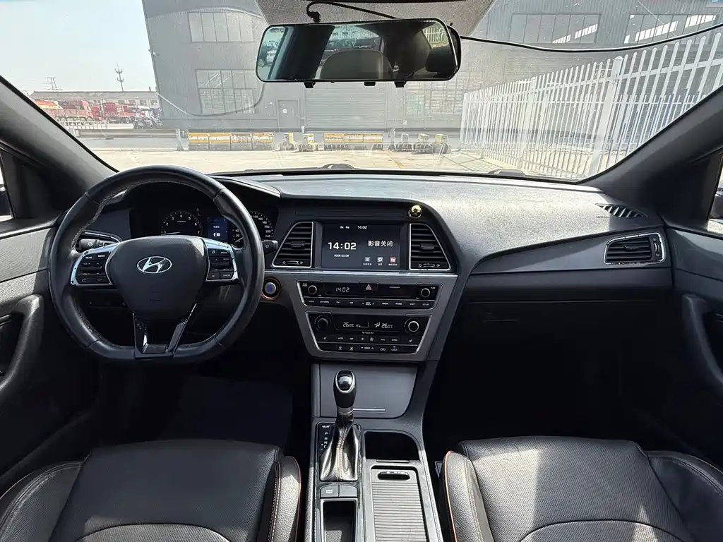 Hyundai Sonata 2017 — фото 10