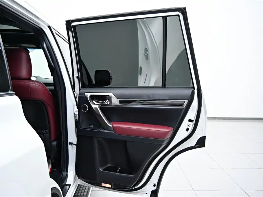 Lexus GX 2023 — фото 22