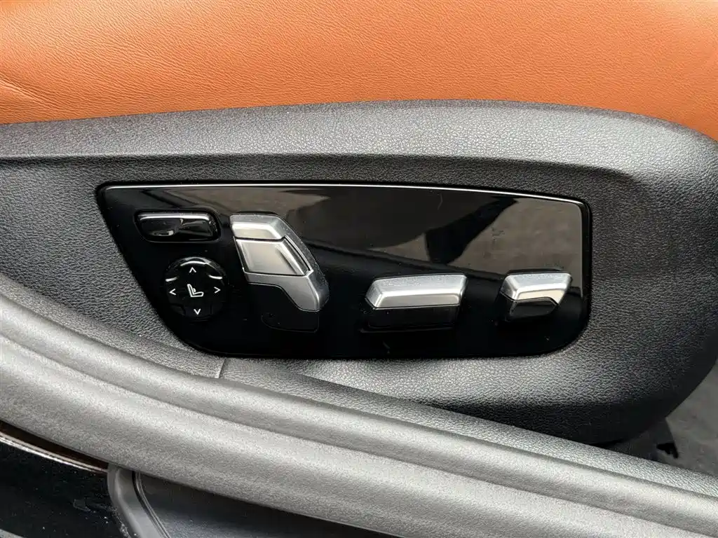 BMW M5 2021 — фото 33