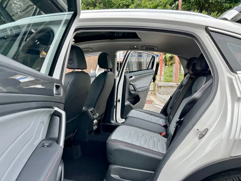 Volkswagen Tiguan X 2022 — фото 7