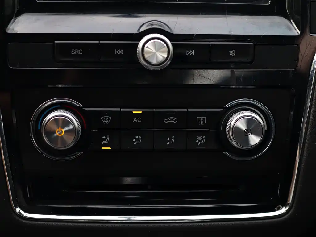 Roewe i6 Classic 2018 — фото 10
