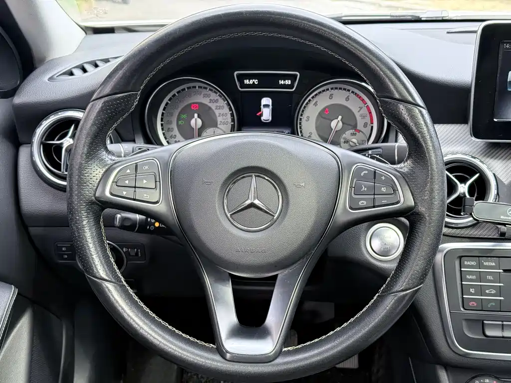 Mercedes-Benz GLA 2017 — фото 7