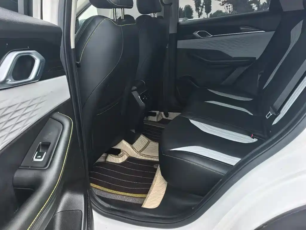Geely Binyue 2023