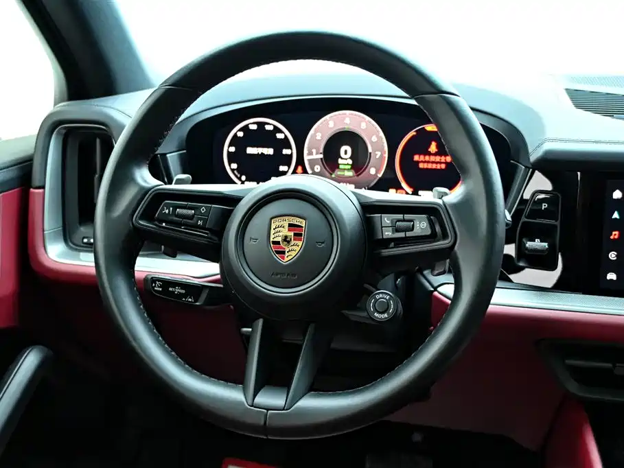Porsche Cayenne New Energy 2024 — фото 20