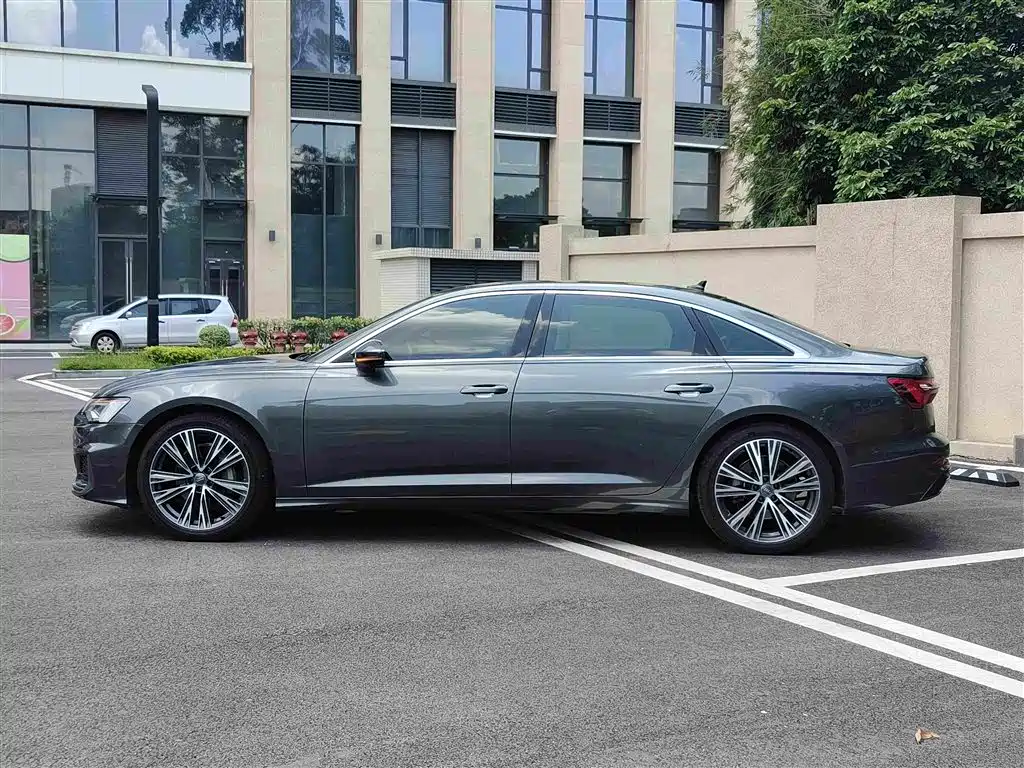Audi A6L 2021