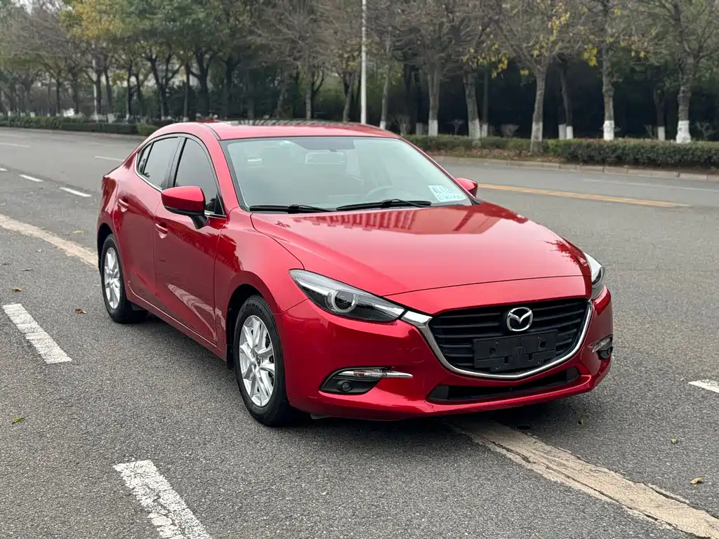 Mazda 3 Axela 2019 — фото 1
