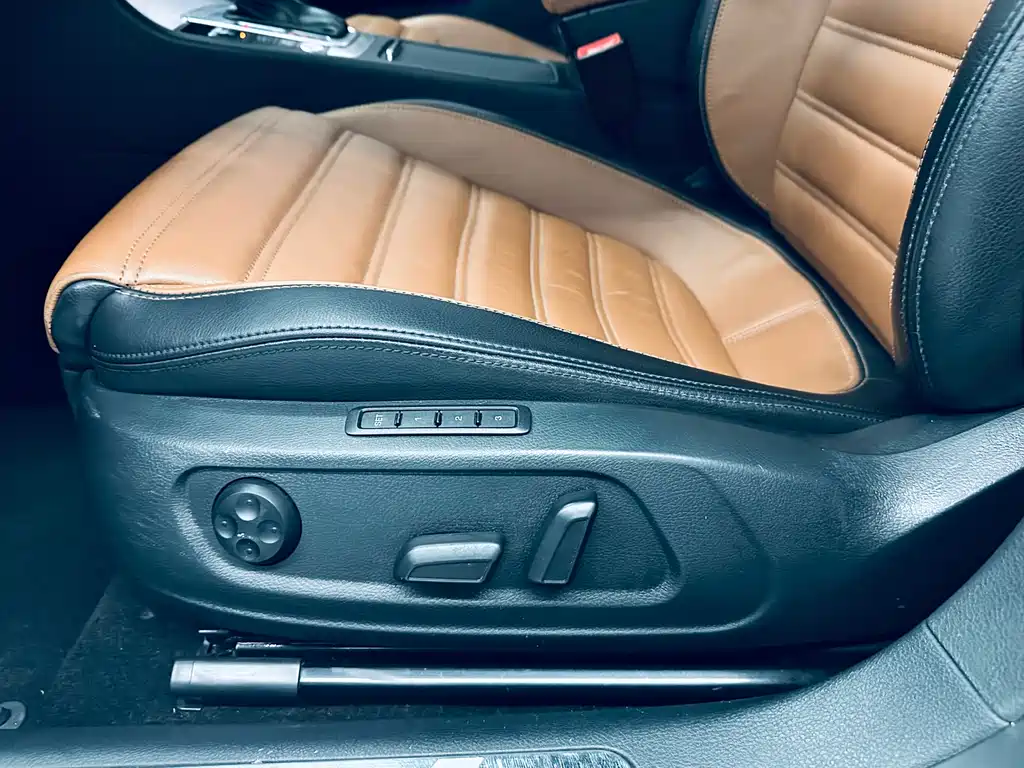 Volkswagen CC 2015 — фото 19