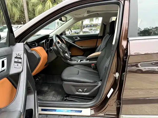 JMC Yusheng S330 2016