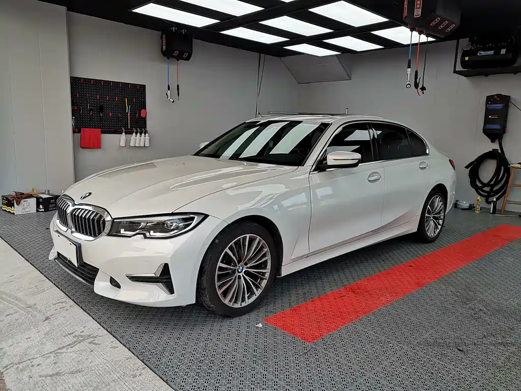 BMW 3 Series 2019 — фото 2