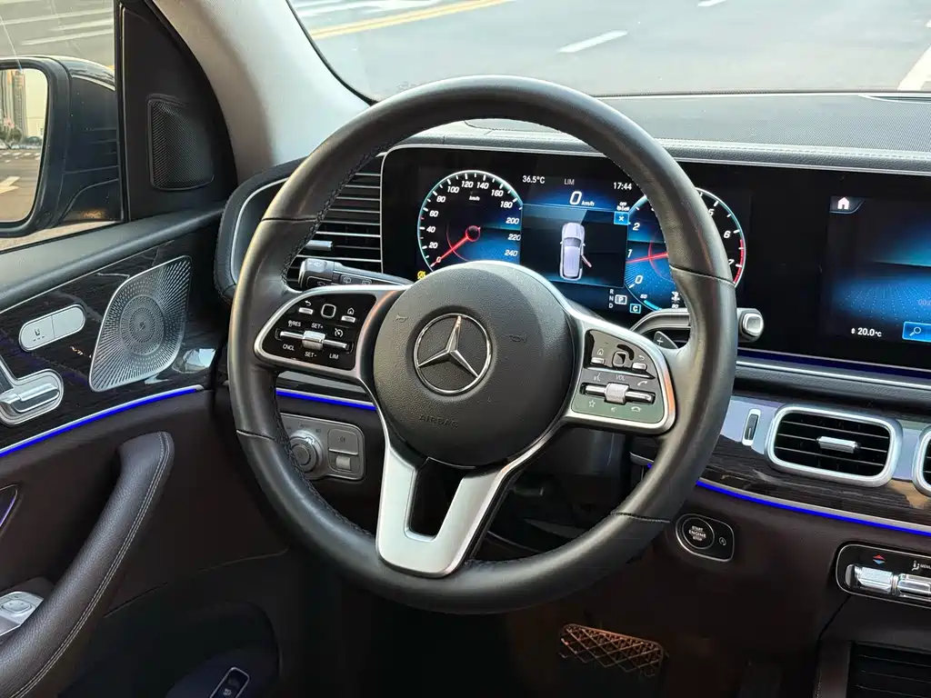 Mercedes-Benz GLE 2023 — фото 9