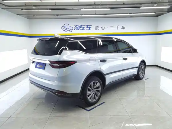 Geely Jiaji 2021