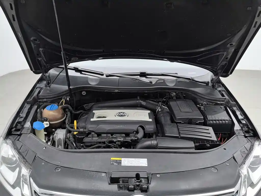 Volkswagen Magotan 2015