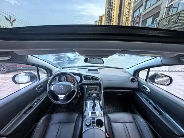 Peugeot 3008 2015