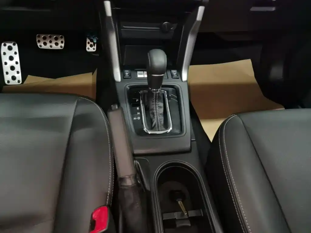Subaru Forester 2015 — фото 14