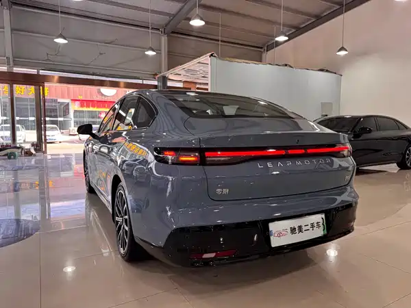 Leapmotor B01 2025