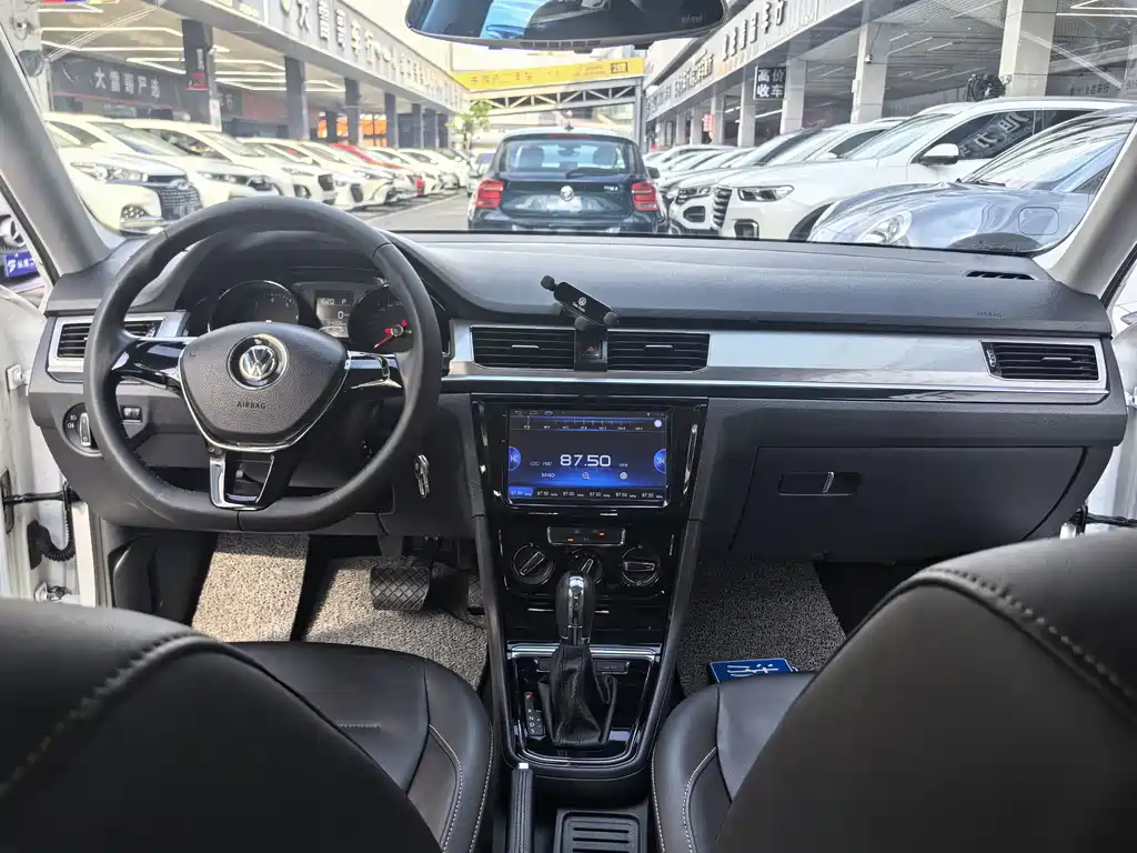 Volkswagen Bora 2016