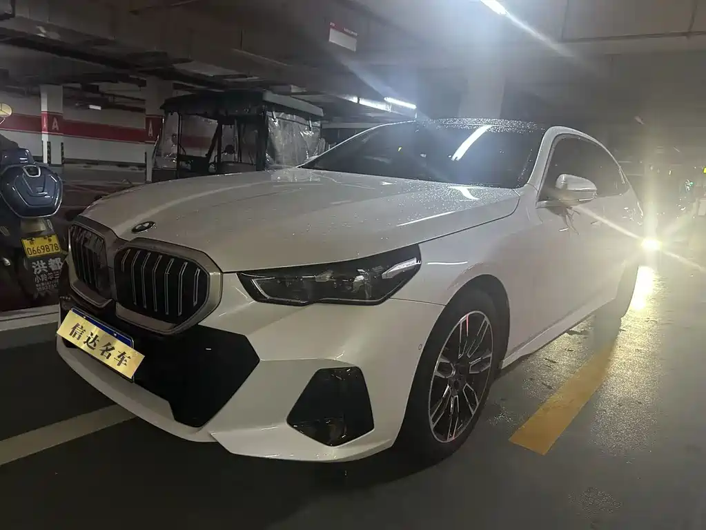 BMW 5 Series 2026